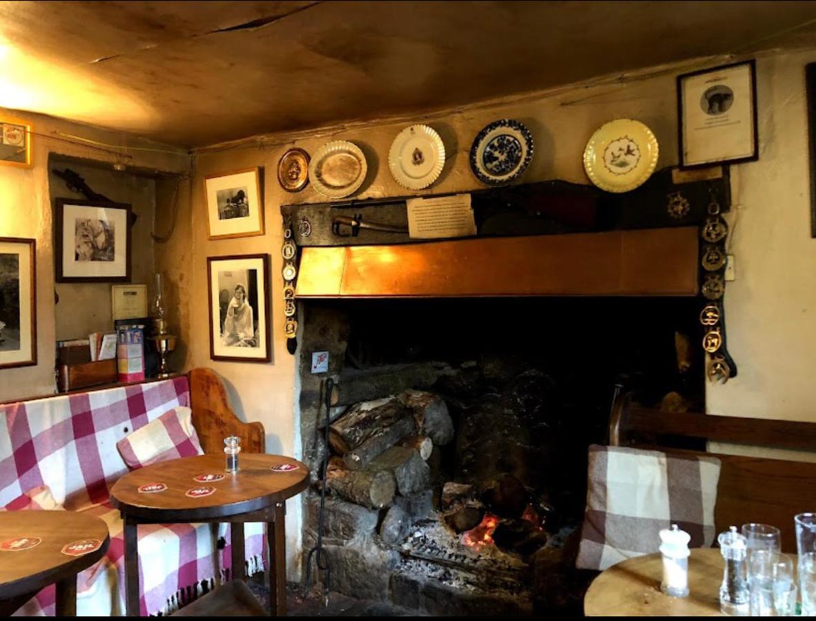 The Northmore Arms Throwleigh Экстерьер фото